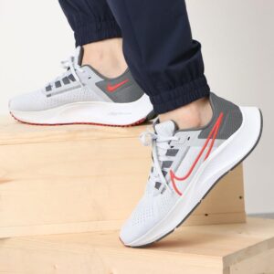 NIKE Air Zoom Pegasus 38 CW7356-200