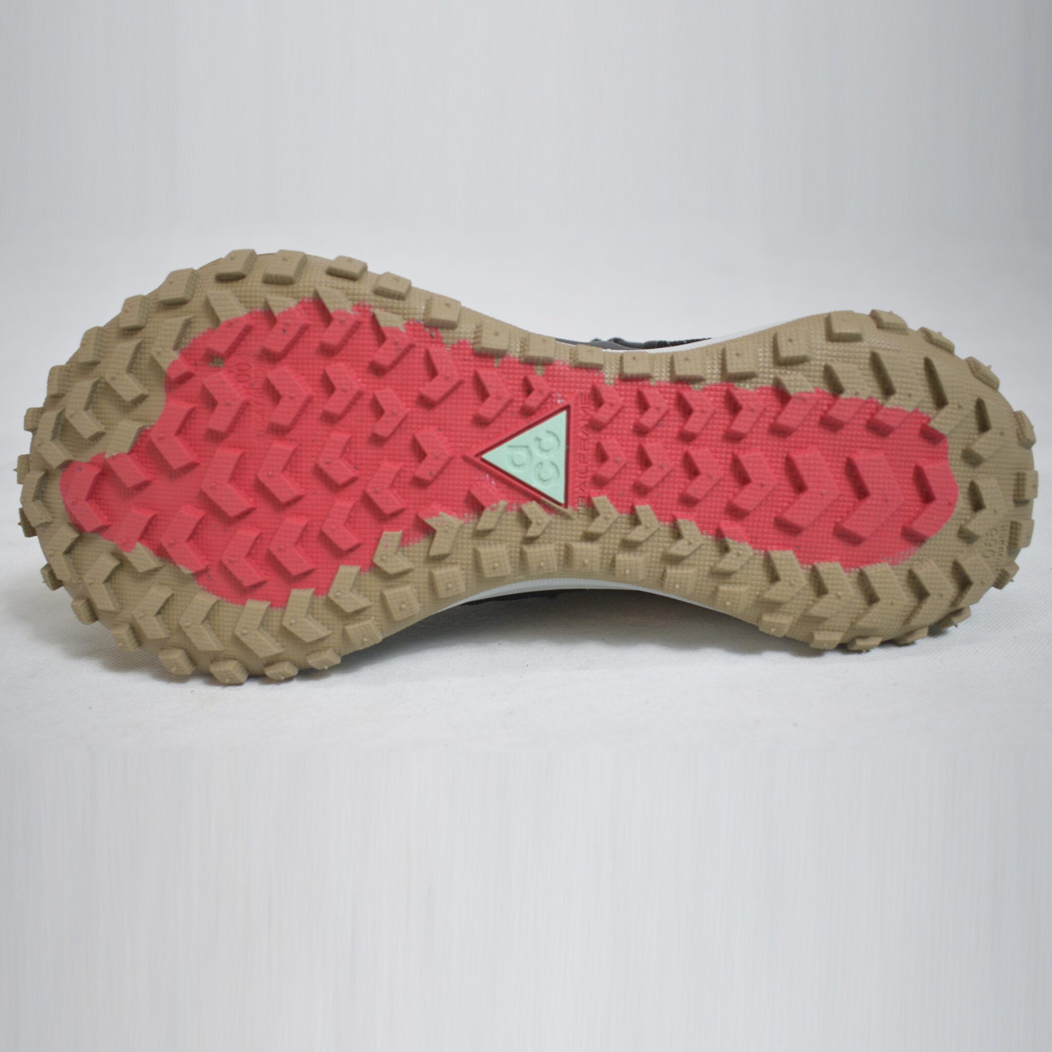 Nike ACG Mountain Fly 2 Low DO9334-300 - Image 5