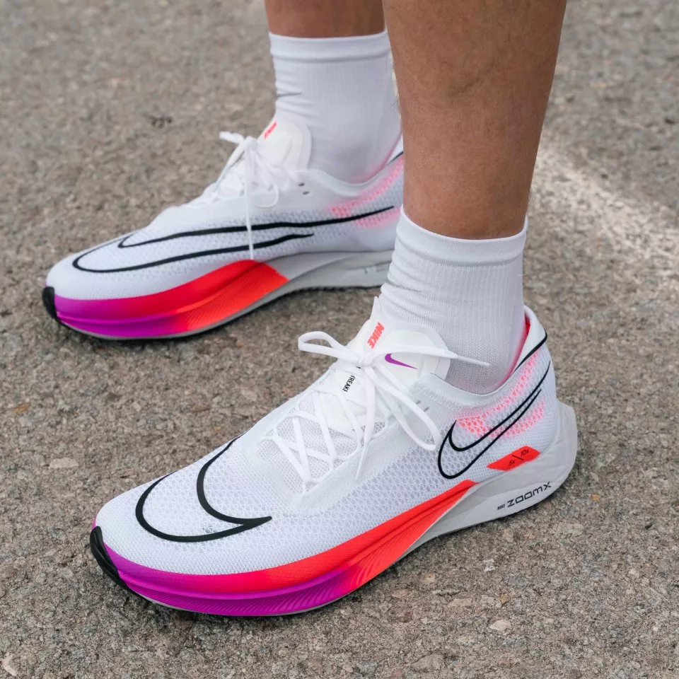 Nike-ZoomX-Streakfly WHITE PURPLE Nike