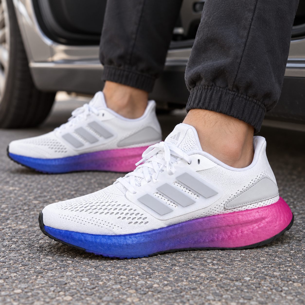 Adidas pureboost 22 running shoe HQ8585 — Size: 43