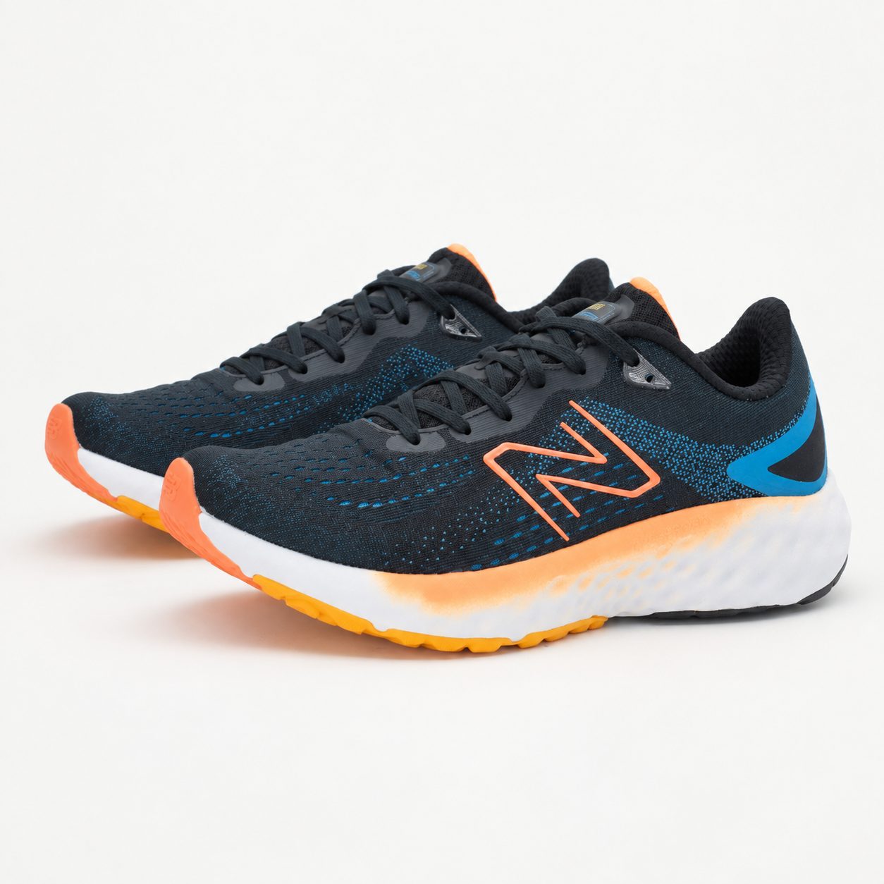 New Balance Fresh Foam Evoz v2 — Product view