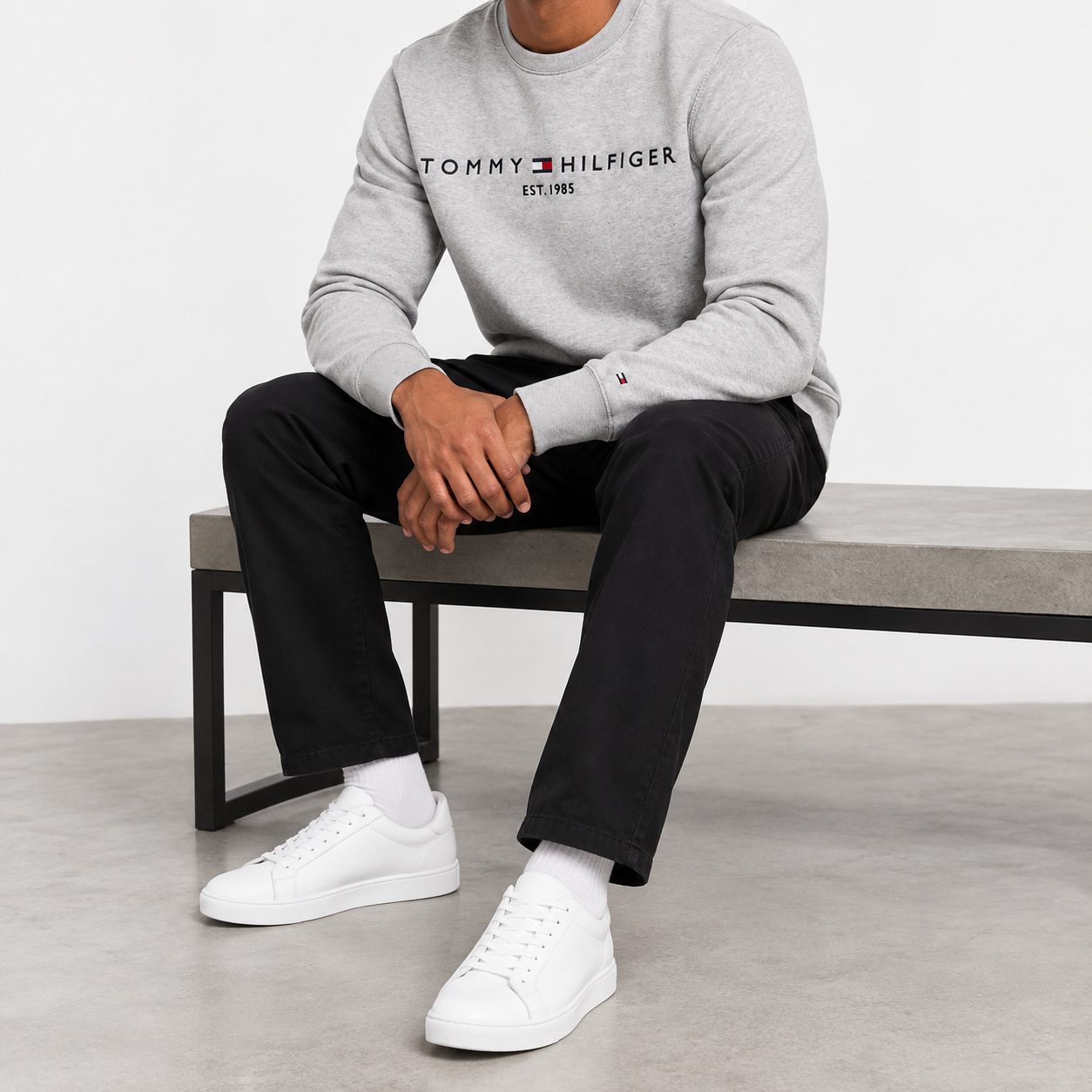 Tommy Hilfiger classic logo sweatshirt — Colors: grey, Size: 2xl