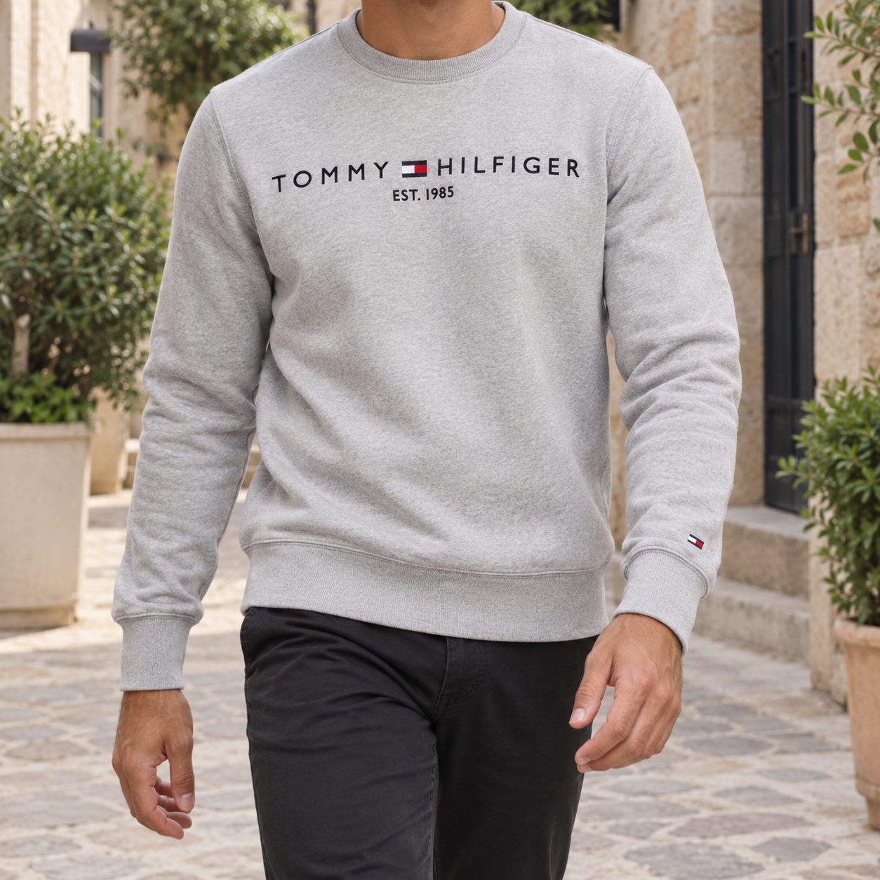 Tommy Hilfiger classic logo sweatshirt — Colors: grey, Size: m