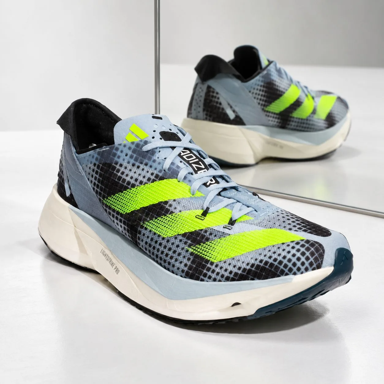 Adidas ADIZERO TAKUMI SEN 9 running IG3132 — Size: 43