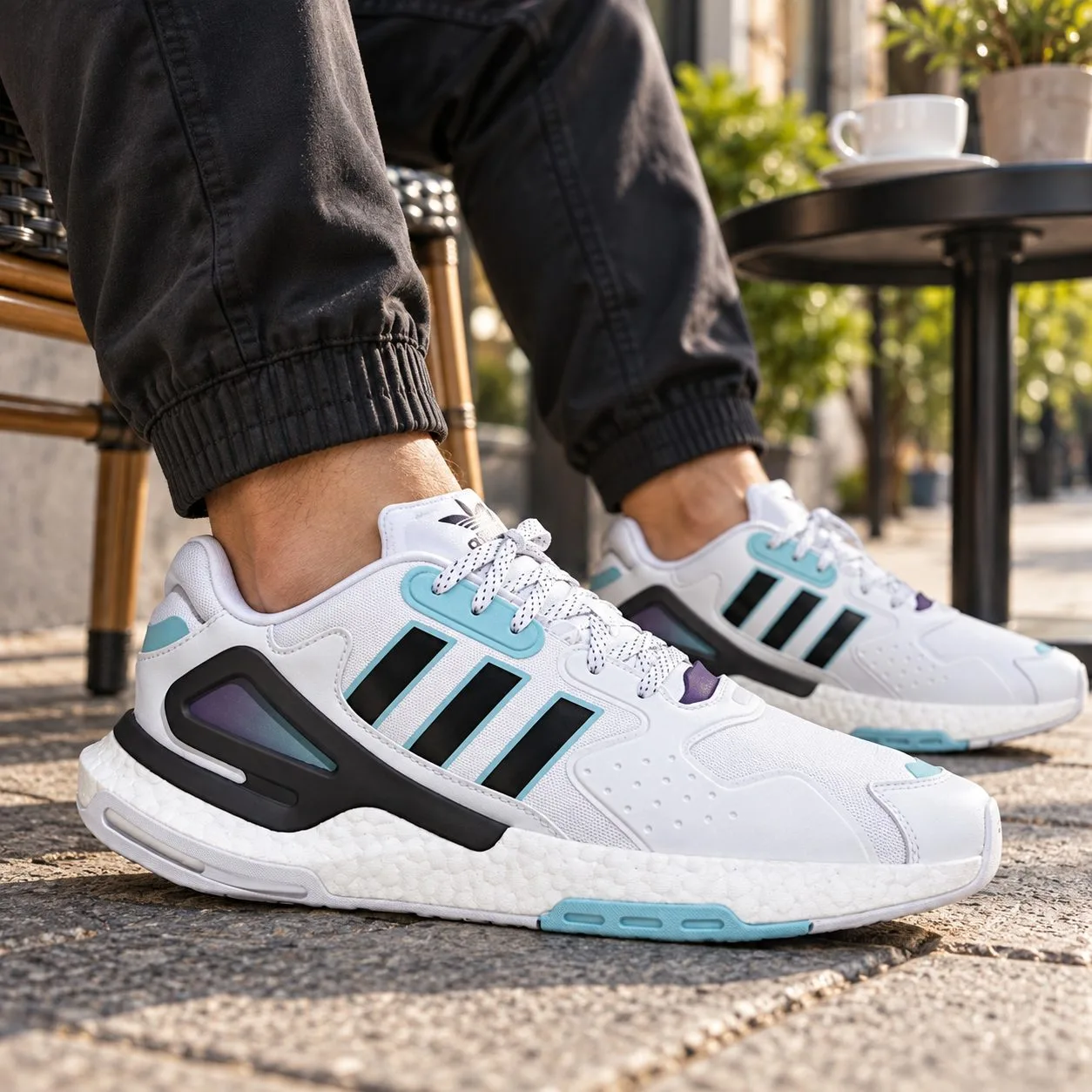 Adidas Day Jogger Gz2716 — Size: 43