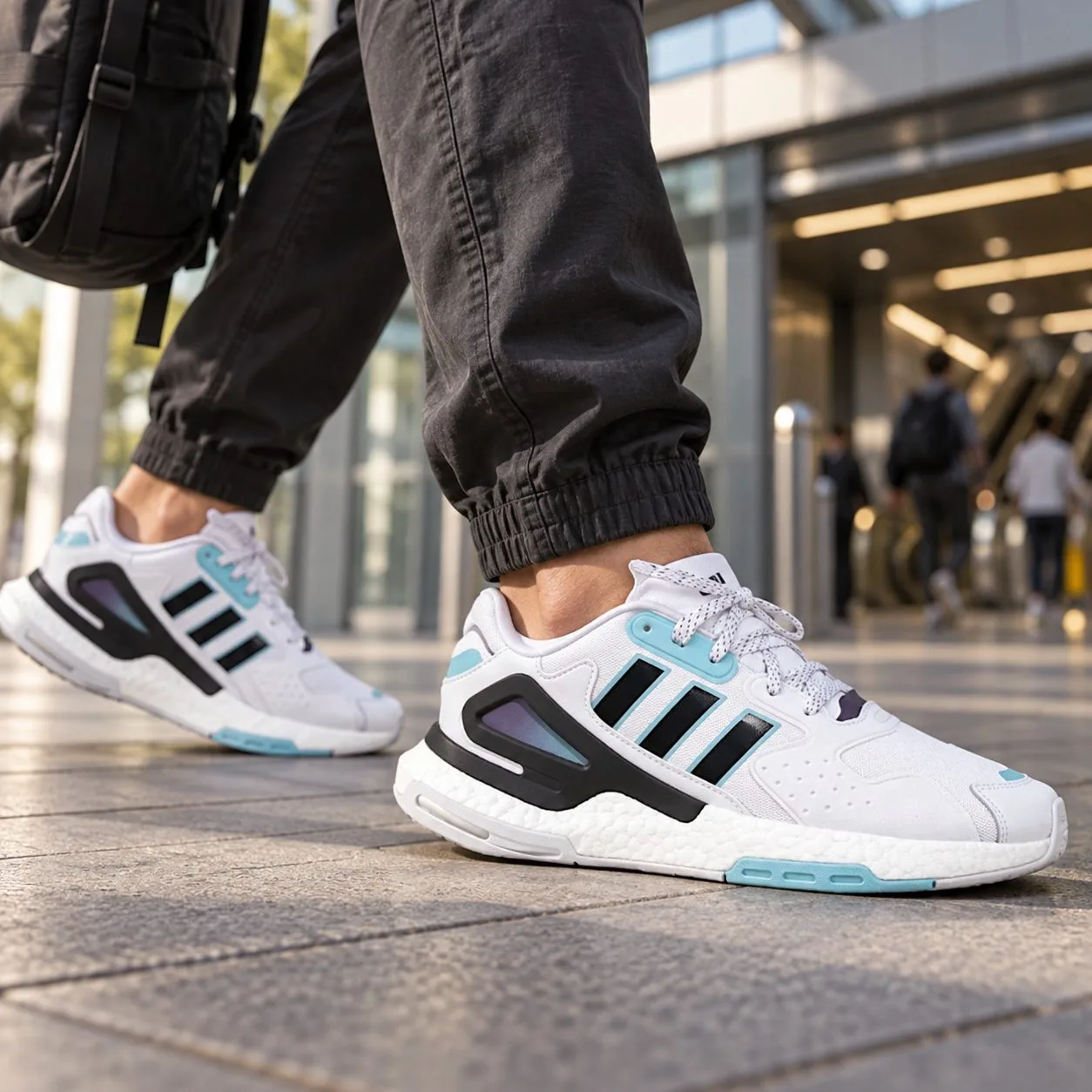 Adidas Day Jogger Gz2716 — Size: 45