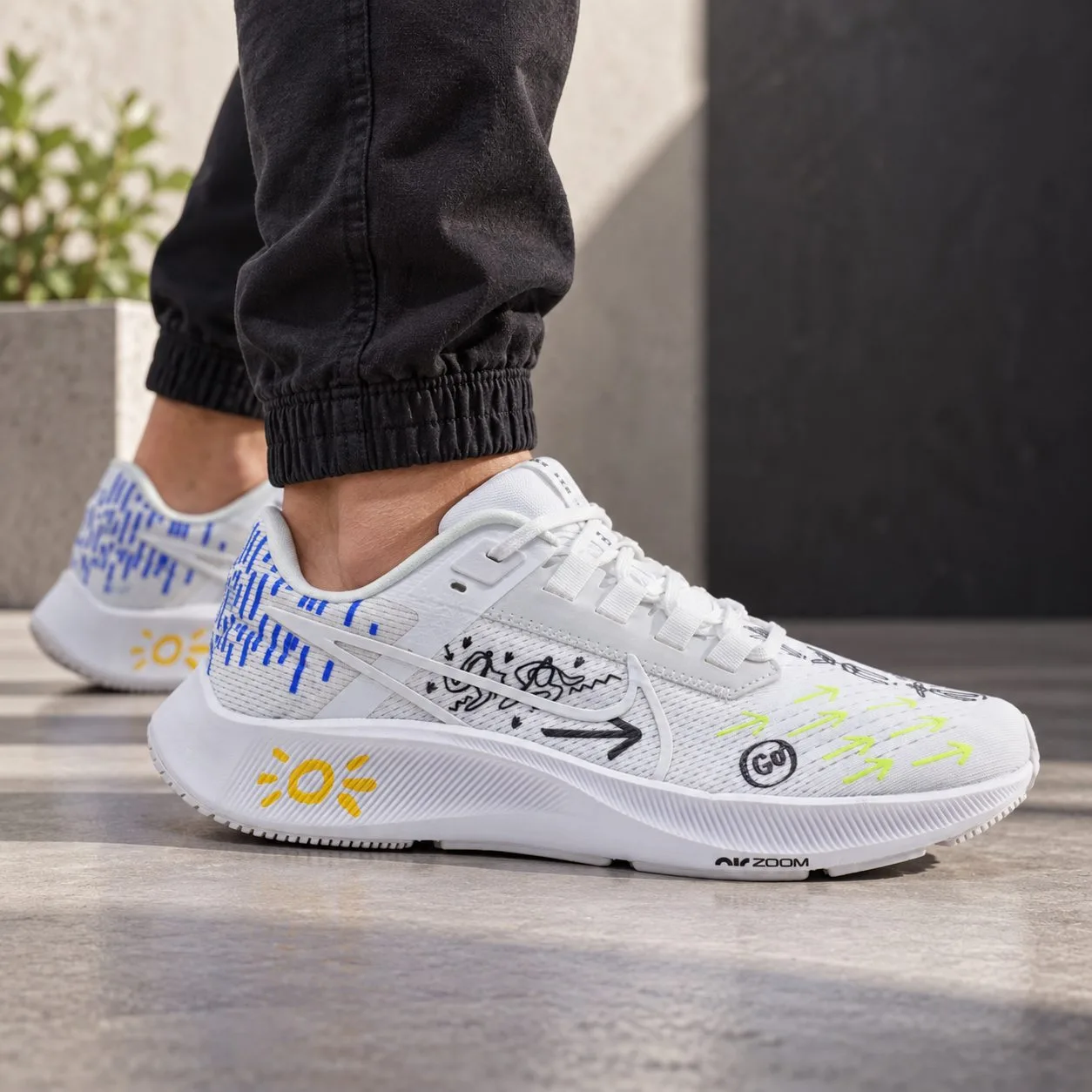 Nike Air Zoom Pegasus 38 DM3274-100 — Size: 43