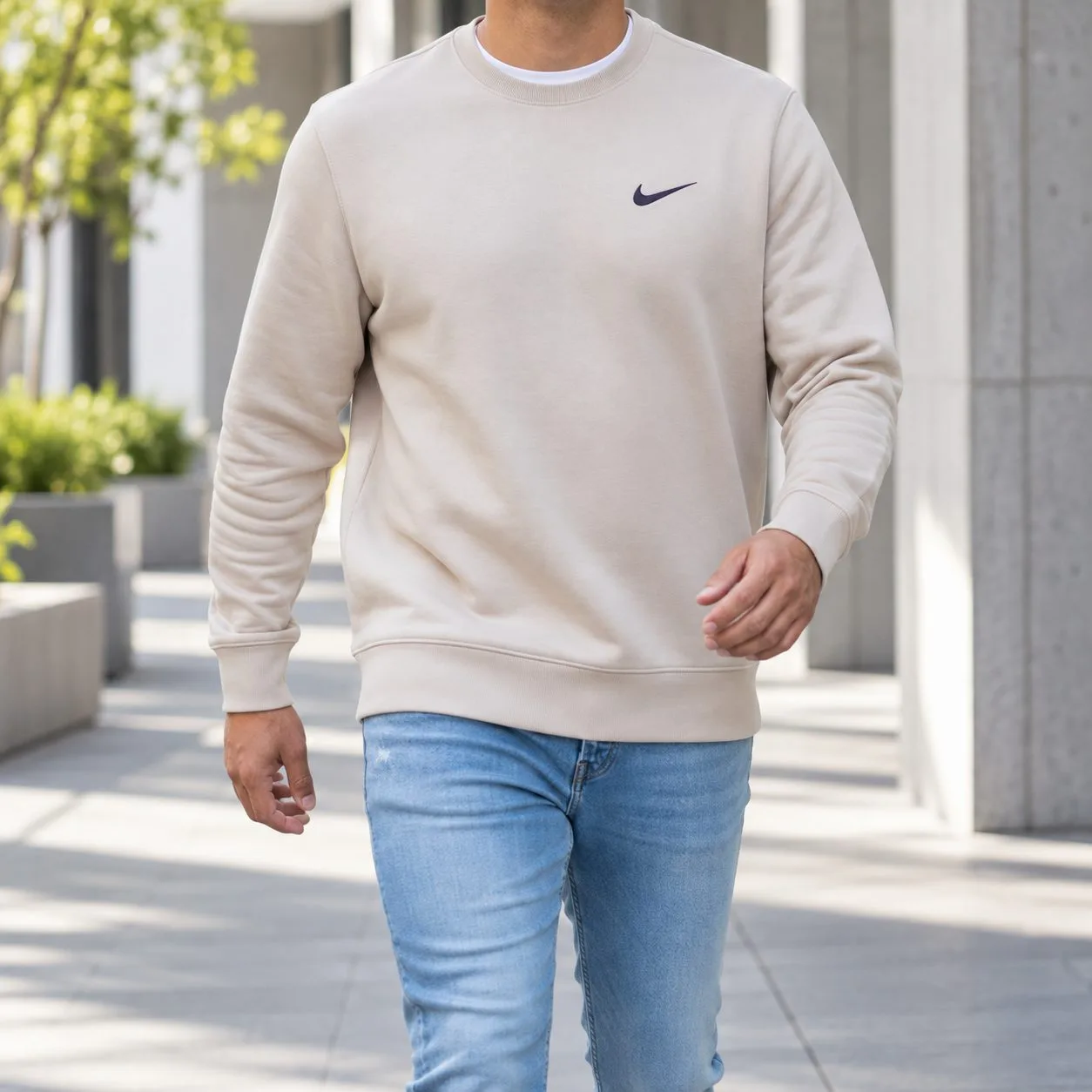 Nike Crewneck Sweatshirt — Colors: beige, Size: m