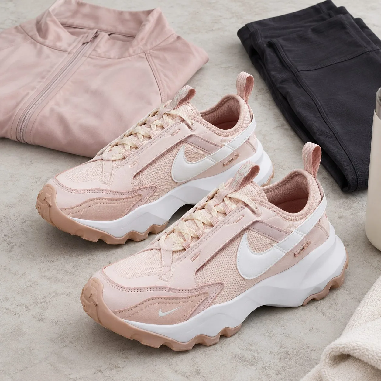 Nike (Women's) TC 7900 Premium 2 'Regal Pink Gum' DZ2756-611 — Size: 40
