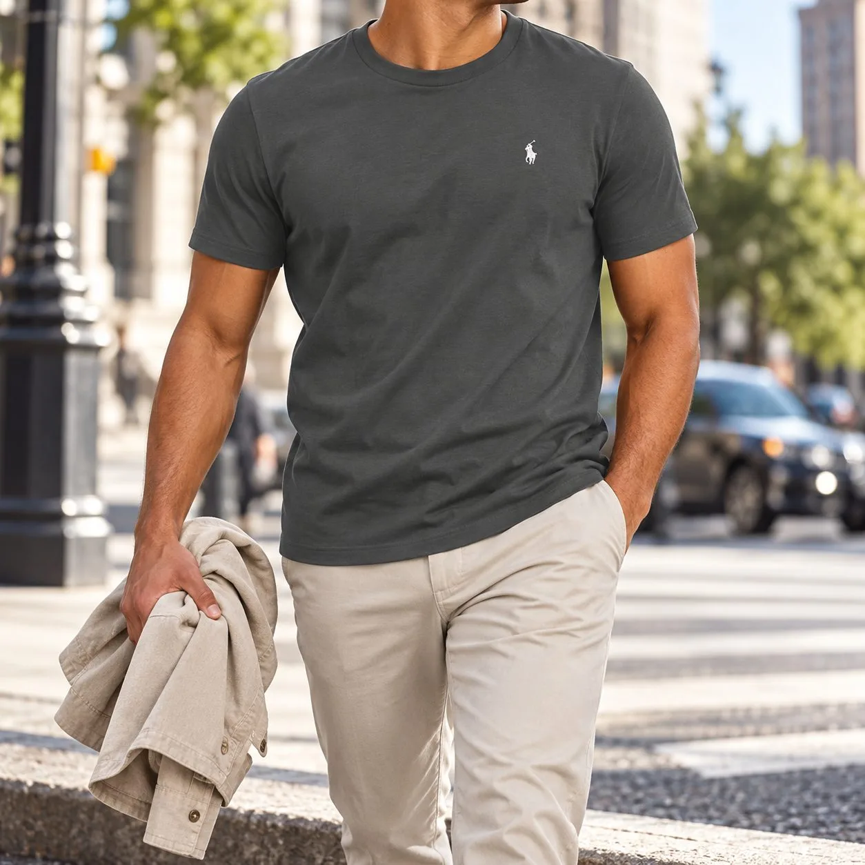 Polo Ralph Lauren shirt — Dark grey size M — dark grey T-shirt worn during a city walk